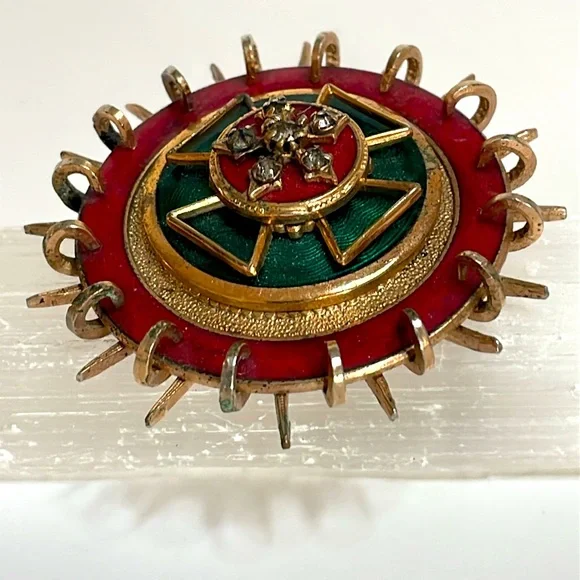 Accessocraft NYC Vintage Brooch/Pin Pendent Gold Tone Enameled Red and Green - Picture 3 of 6